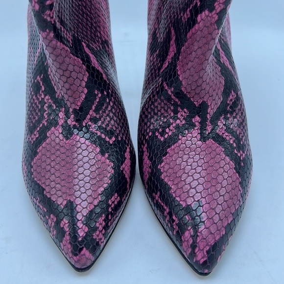Paris Texas
Python-Embossed Leather Ankle Boots pink black size 9 (39) - Picture 3 of 6